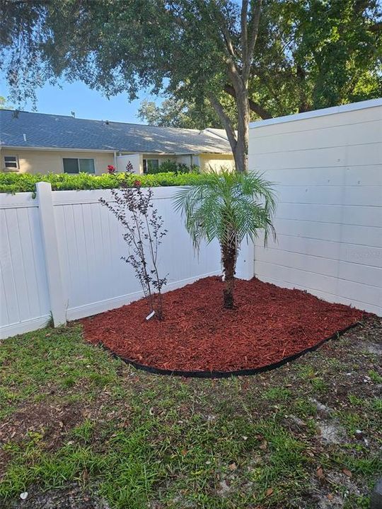 For Sale: $134,850 (2 beds, 2 baths, 1150 Square Feet)