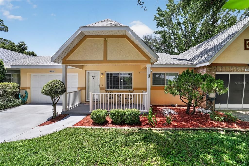 For Sale: $134,850 (2 beds, 2 baths, 1150 Square Feet)