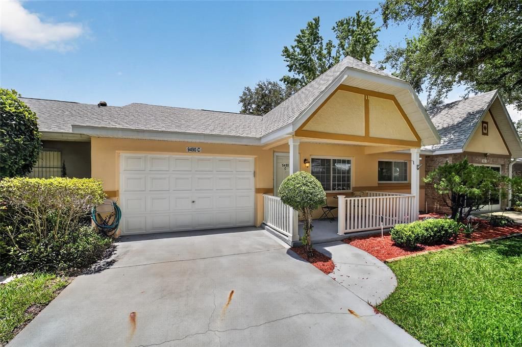 For Sale: $134,850 (2 beds, 2 baths, 1150 Square Feet)