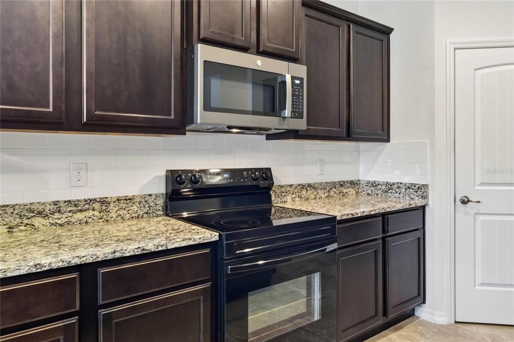 En Venta: $339,900 (3 camas, 2 baños, 2091 Pies cuadrados)