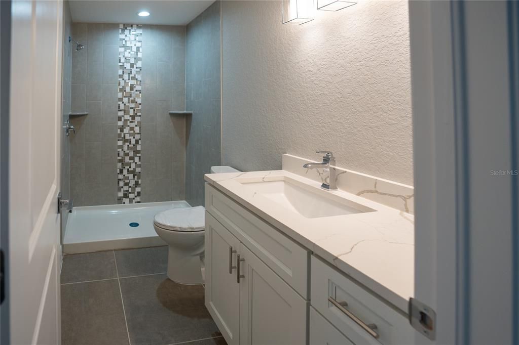 En Venta: $384,990 (3 camas, 2 baños, 1552 Pies cuadrados)