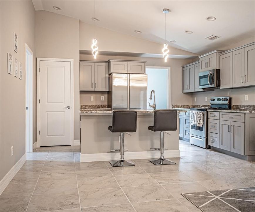 En Venta: $384,990 (3 camas, 2 baños, 1552 Pies cuadrados)