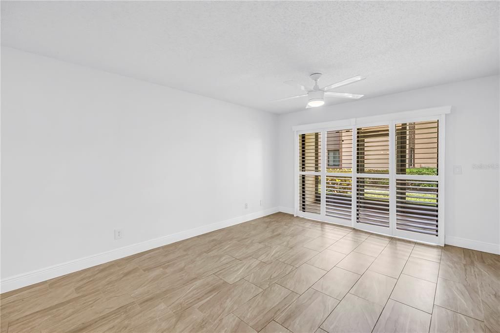 En Venta: $195,000 (2 camas, 2 baños, 980 Pies cuadrados)