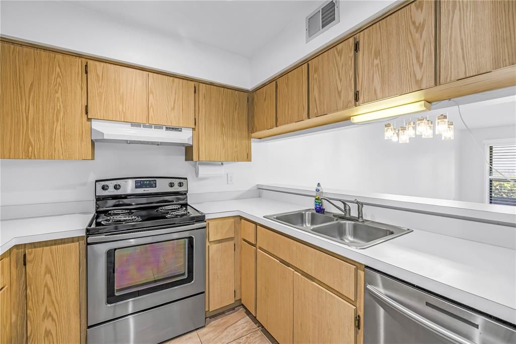 En Venta: $195,000 (2 camas, 2 baños, 980 Pies cuadrados)