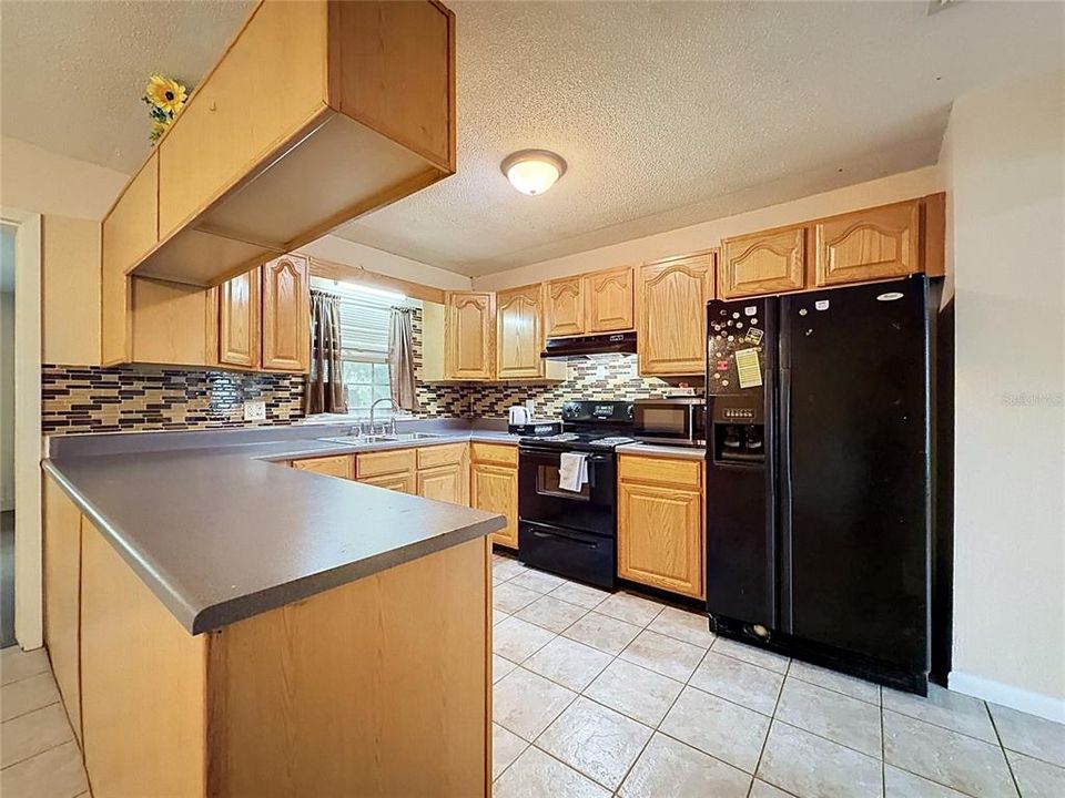 For Sale: $269,000 (4 beds, 2 baths, 1754 Square Feet)