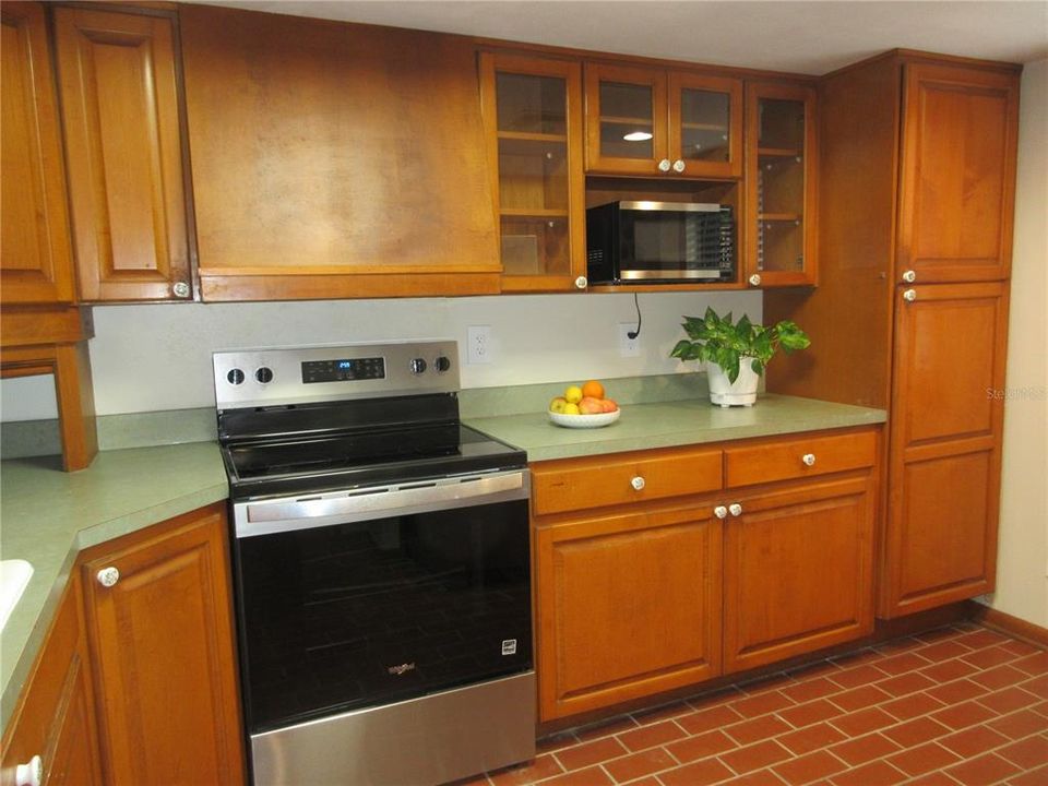 For Rent: $3,200 (2 beds, 2 baths, 1136 Square Feet)