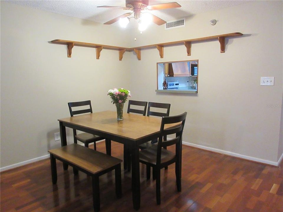 For Rent: $3,200 (2 beds, 2 baths, 1136 Square Feet)