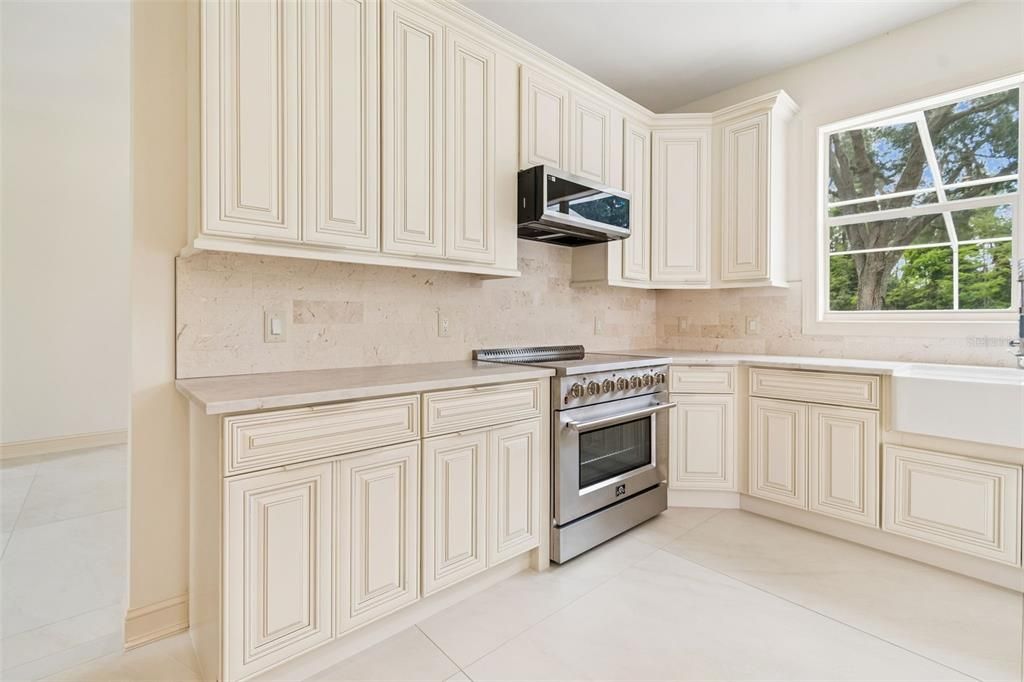 For Sale: $625,000 (3 beds, 2 baths, 2065 Square Feet)
