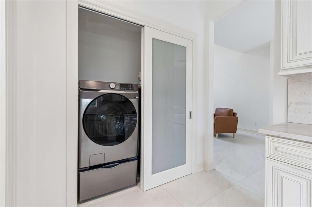 For Sale: $625,000 (3 beds, 2 baths, 2065 Square Feet)