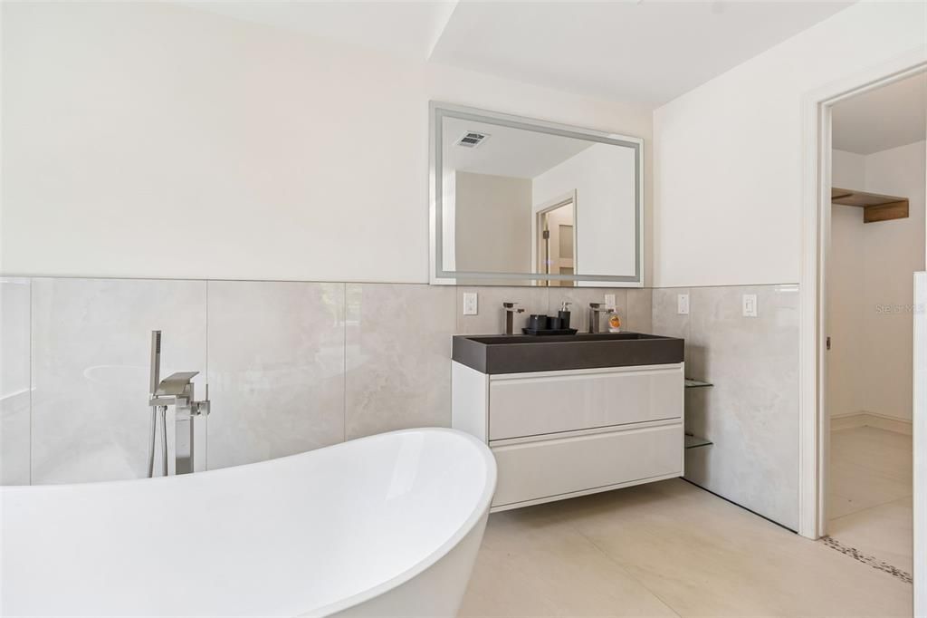 For Sale: $625,000 (3 beds, 2 baths, 2065 Square Feet)