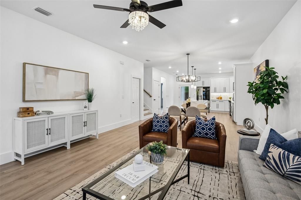 En Venta: $439,999 (3 camas, 3 baños, 1707 Pies cuadrados)
