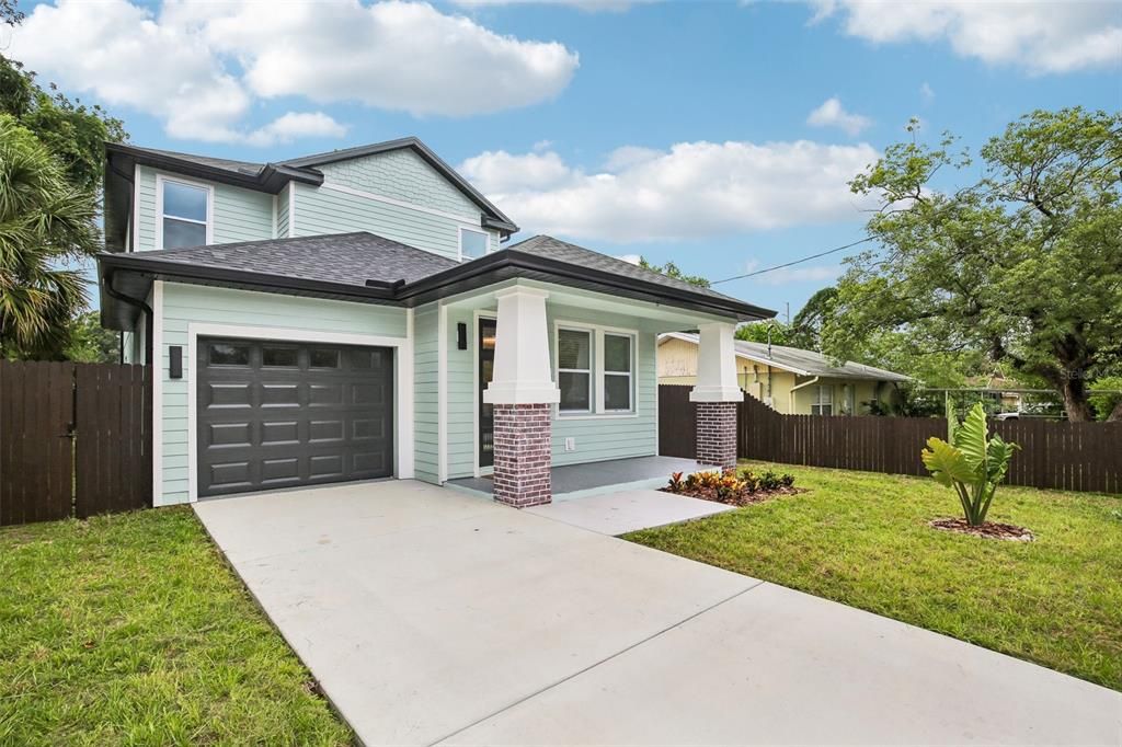 En Venta: $439,999 (3 camas, 3 baños, 1707 Pies cuadrados)