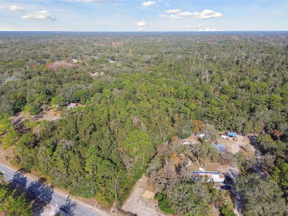 待售: $2,400,000 (80.00 acres)