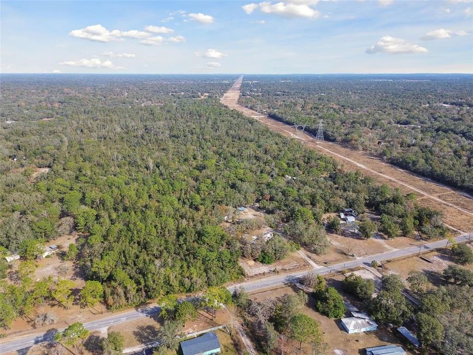 待售: $2,400,000 (80.00 acres)