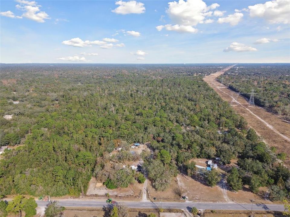 待售: $2,400,000 (80.00 acres)
