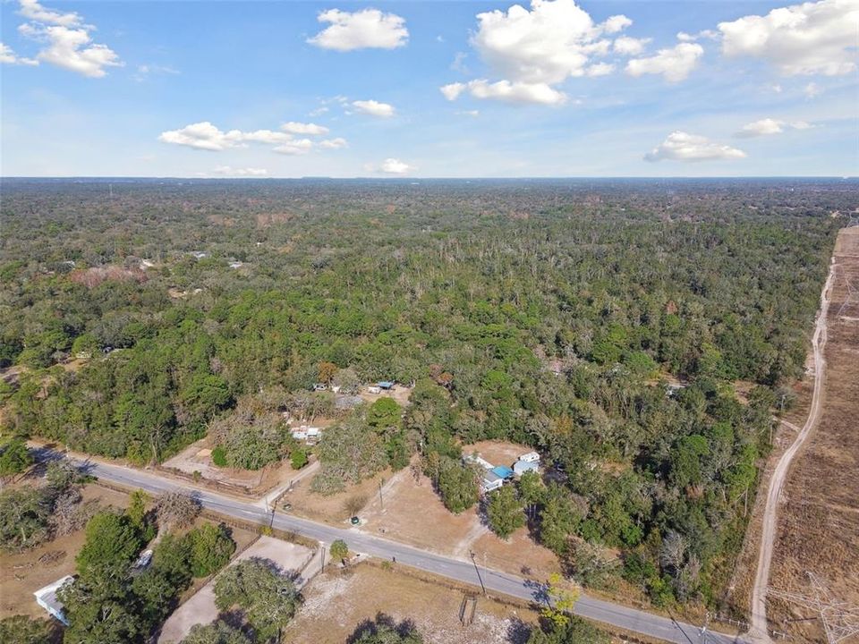 待售: $2,400,000 (80.00 acres)
