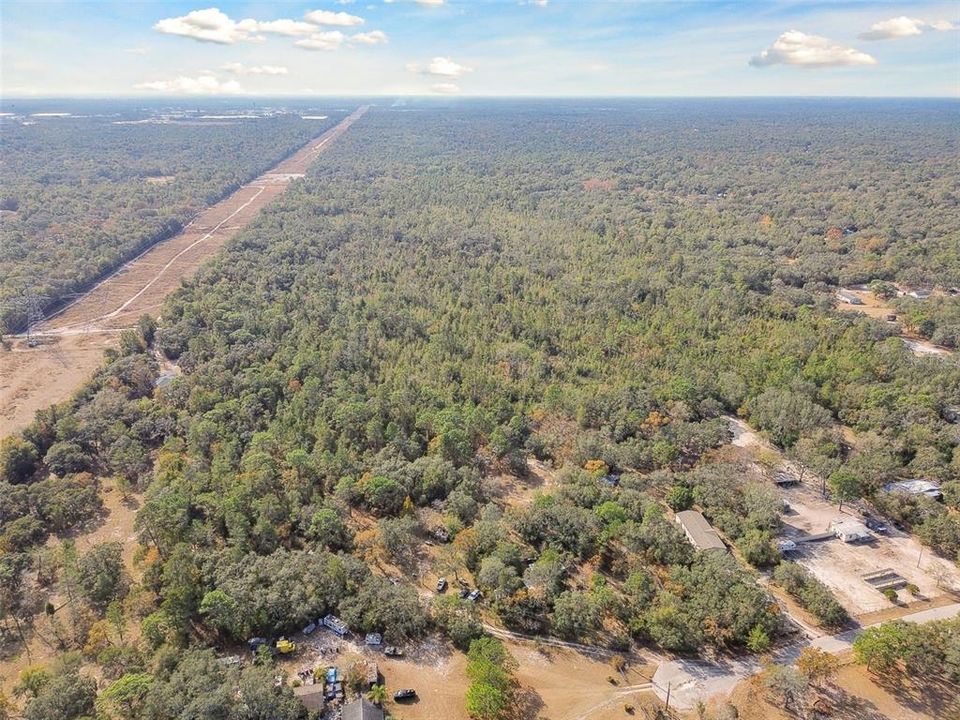 待售: $2,400,000 (80.00 acres)