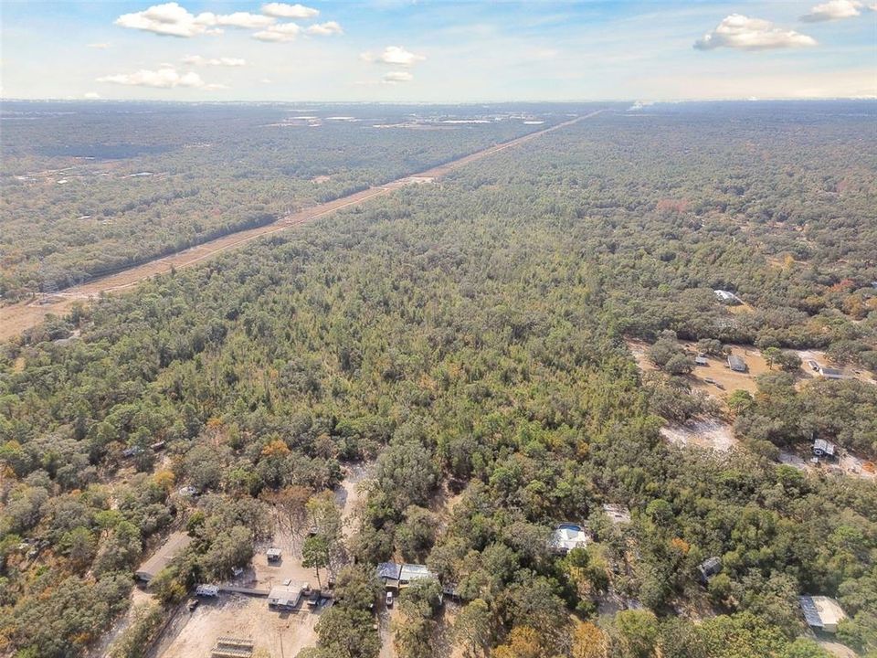 待售: $2,400,000 (80.00 acres)