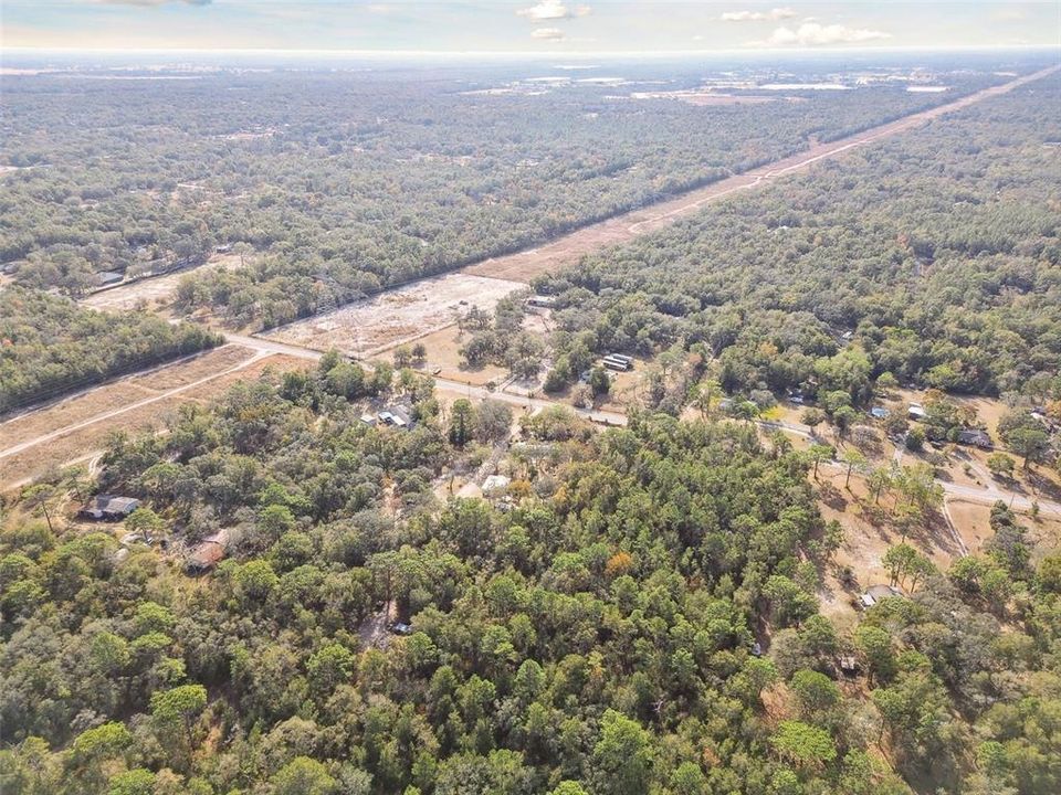 待售: $2,400,000 (80.00 acres)