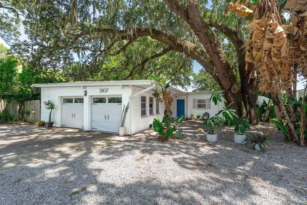 En Venta: $579,000 (3 camas, 2 baños, 1905 Pies cuadrados)