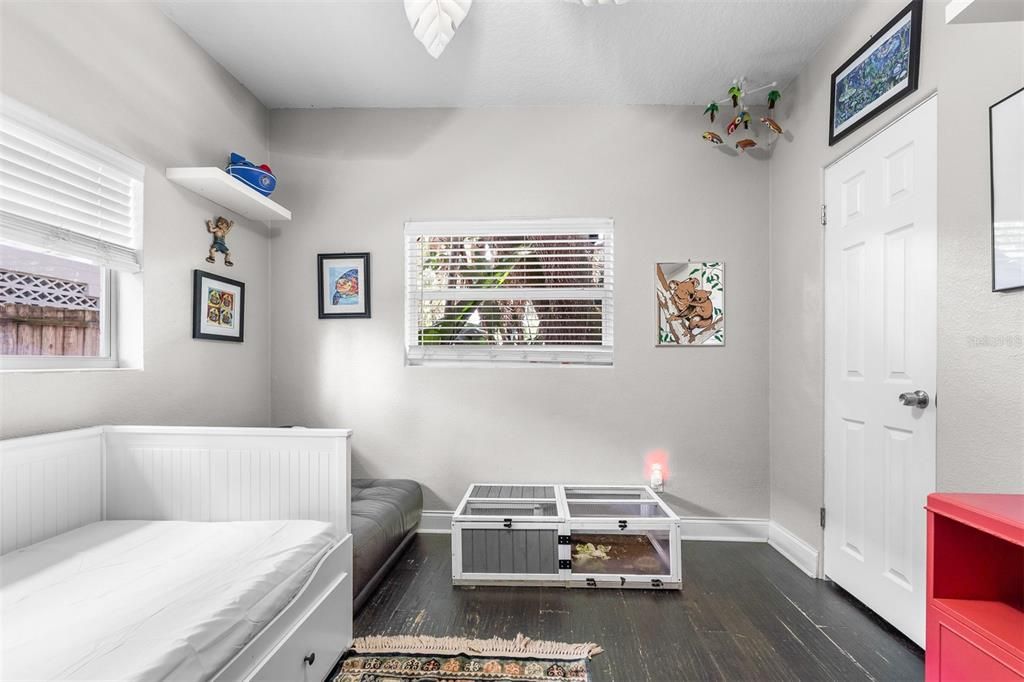 En Venta: $579,000 (3 camas, 2 baños, 1905 Pies cuadrados)