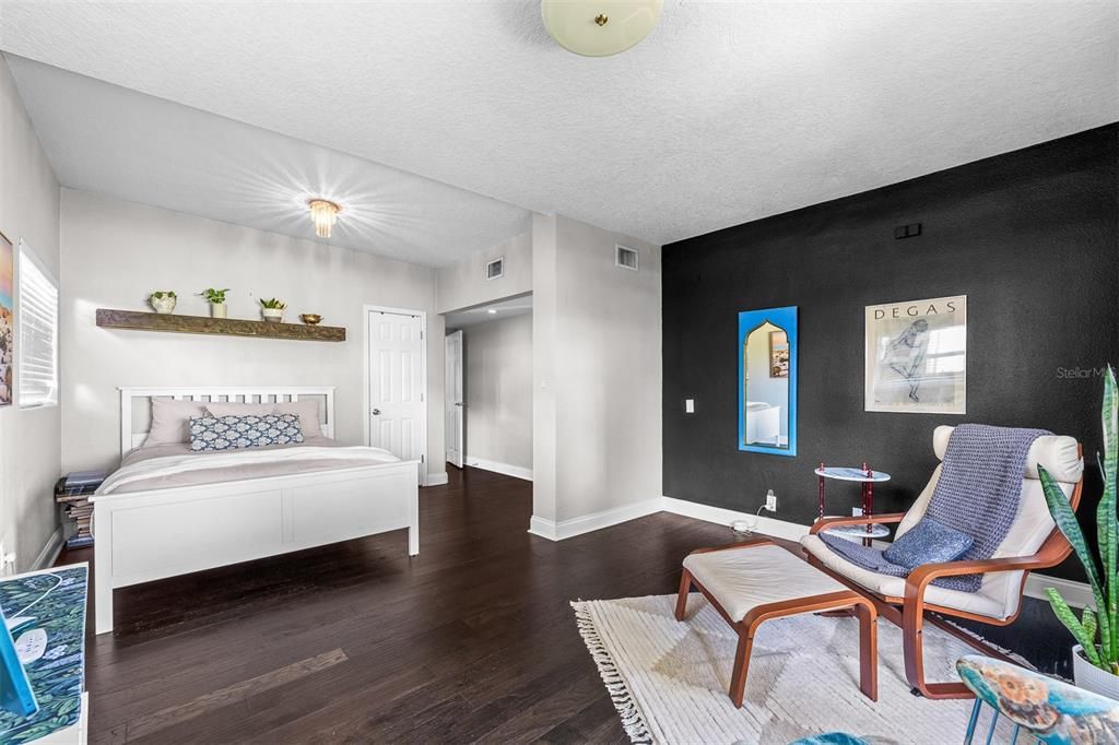 En Venta: $579,000 (3 camas, 2 baños, 1905 Pies cuadrados)