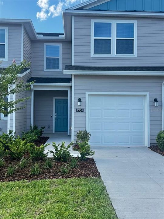 For Rent: $1,750 (3 beds, 2 baths, 1339 Square Feet)