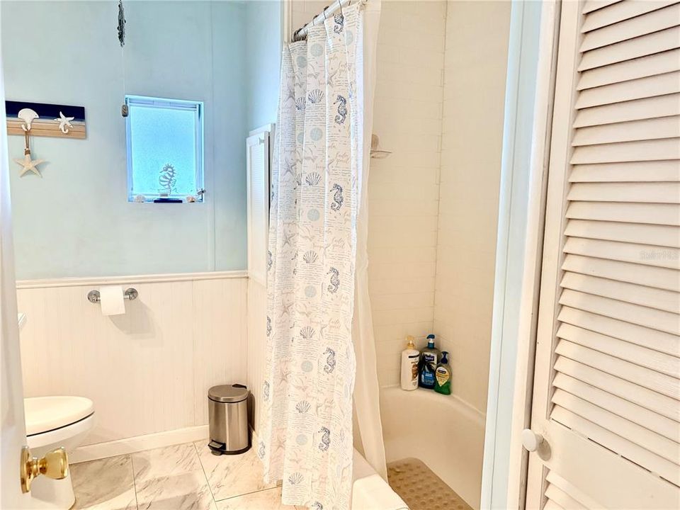На продажу: $145,000 (2 спален, 2 ванн, 1152 Квадратных фут)