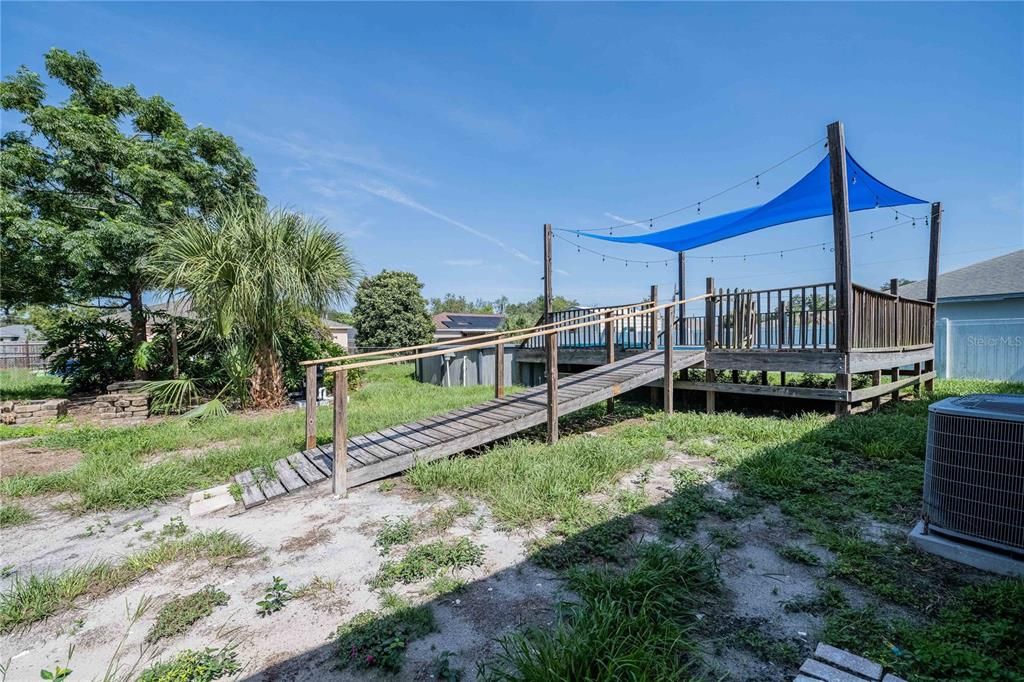 For Sale: $295,000 (4 beds, 2 baths, 1348 Square Feet)