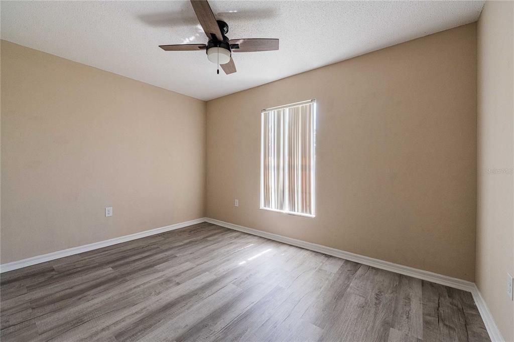 For Sale: $295,000 (4 beds, 2 baths, 1348 Square Feet)