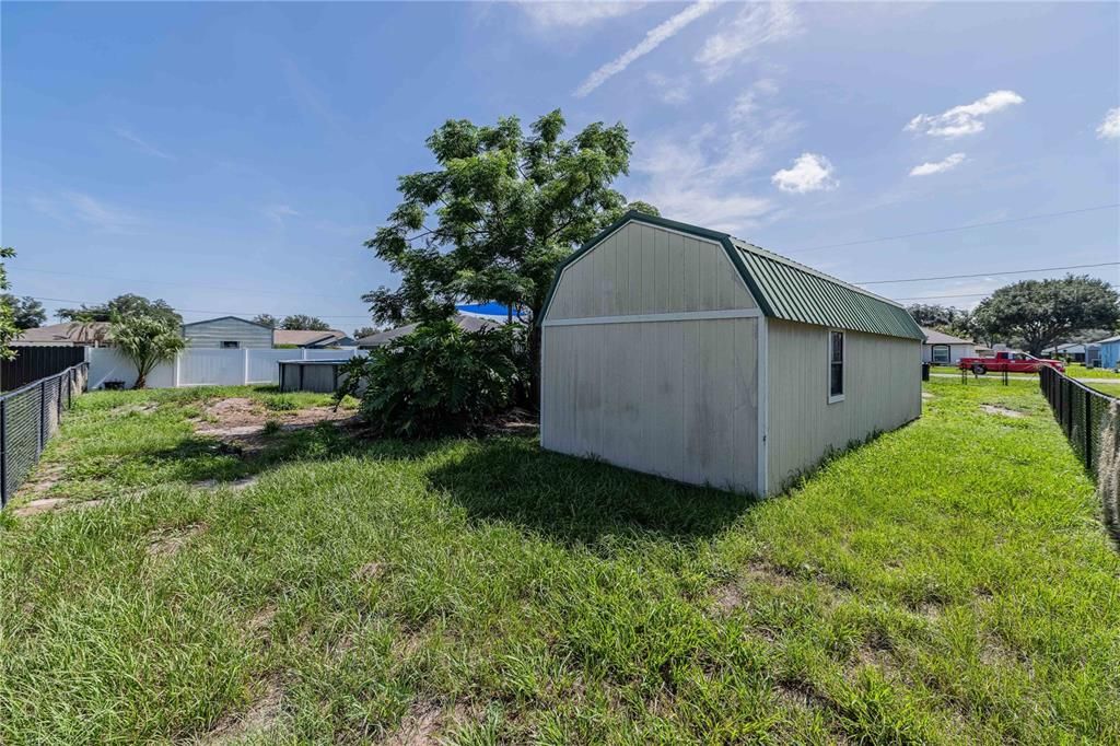 For Sale: $295,000 (4 beds, 2 baths, 1348 Square Feet)