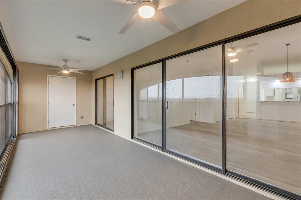 En Venta: $389,900 (2 camas, 2 baños, 1128 Pies cuadrados)