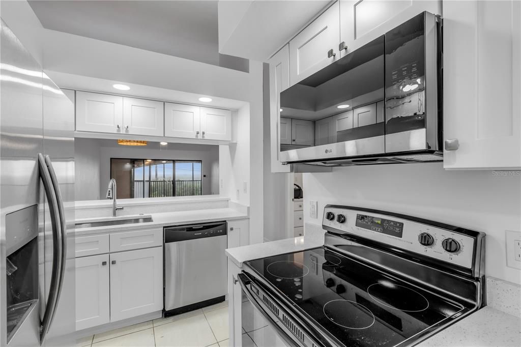 En Venta: $389,900 (2 camas, 2 baños, 1128 Pies cuadrados)