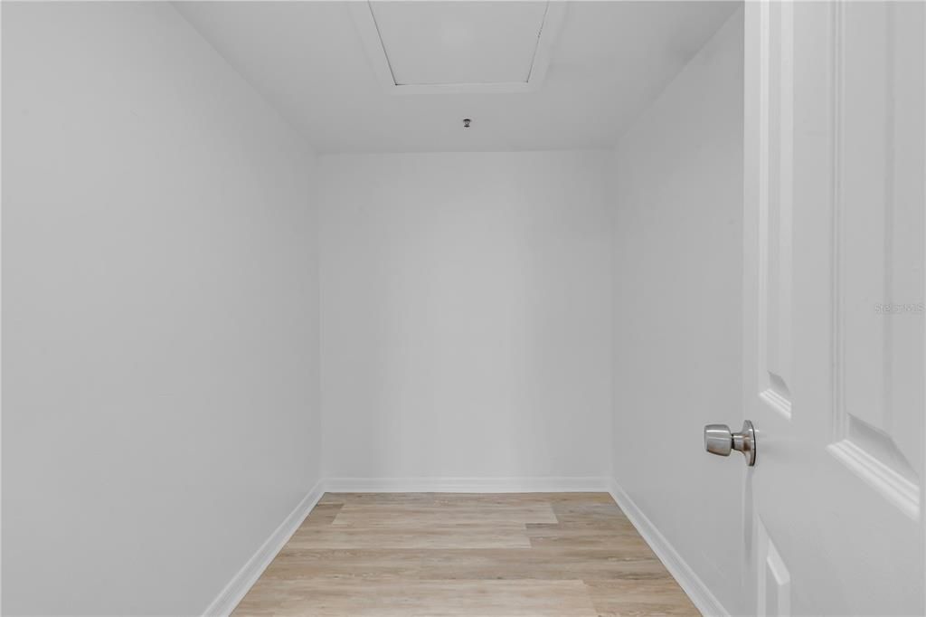 En Venta: $389,900 (2 camas, 2 baños, 1128 Pies cuadrados)