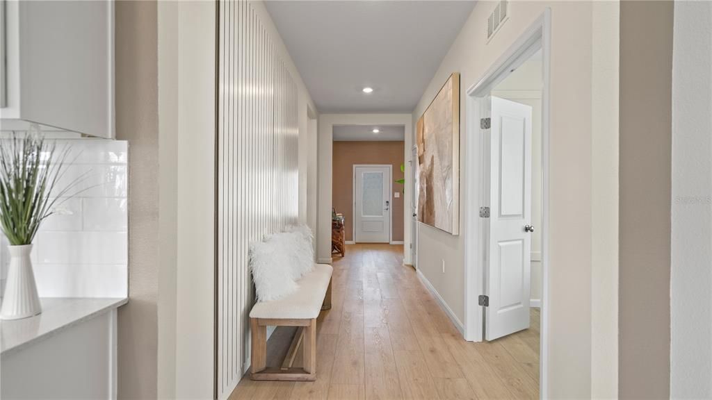 En Venta: $327,490 (4 camas, 3 baños, 2175 Pies cuadrados)
