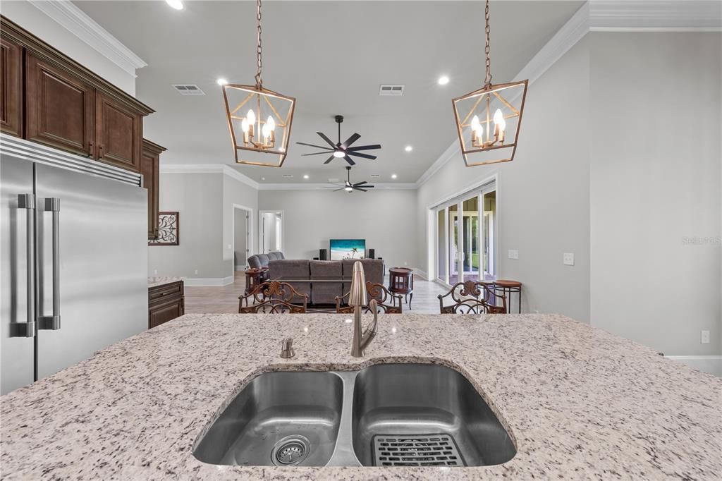 En Venta: $1,295,000 (3 camas, 3 baños, 2964 Pies cuadrados)