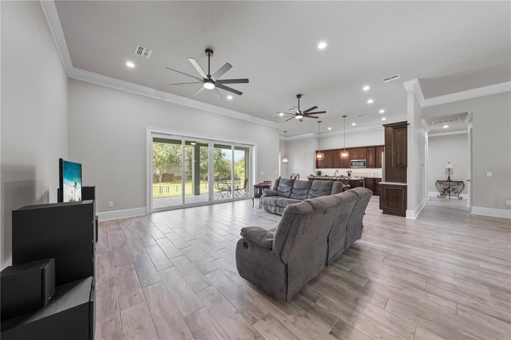 En Venta: $1,295,000 (3 camas, 3 baños, 2964 Pies cuadrados)