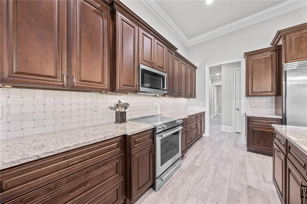 En Venta: $1,295,000 (3 camas, 3 baños, 2964 Pies cuadrados)