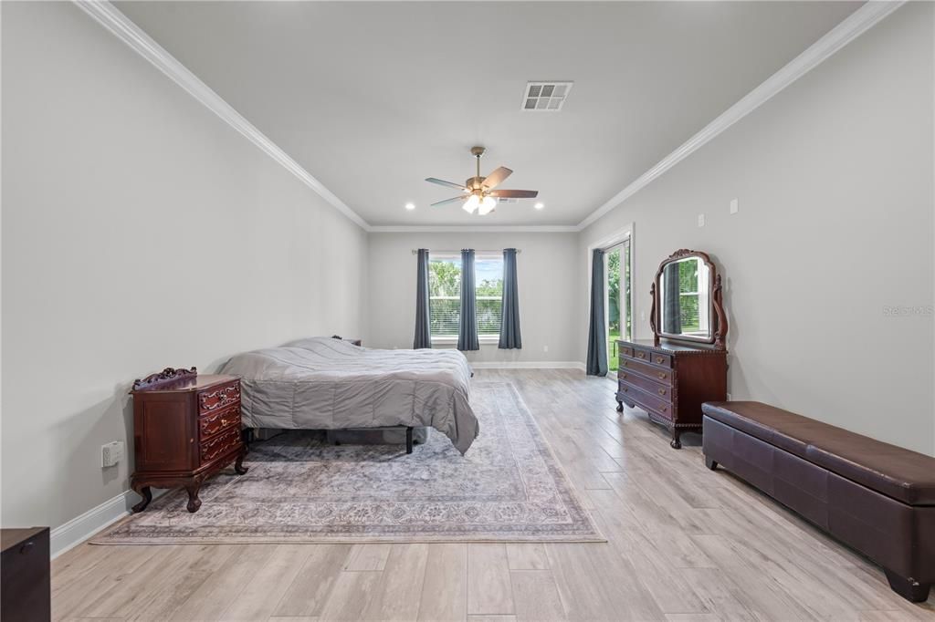 En Venta: $1,295,000 (3 camas, 3 baños, 2964 Pies cuadrados)