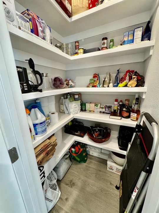 На продажу: $620,000 (2 спален, 2 ванн, 1267 Квадратных фут)