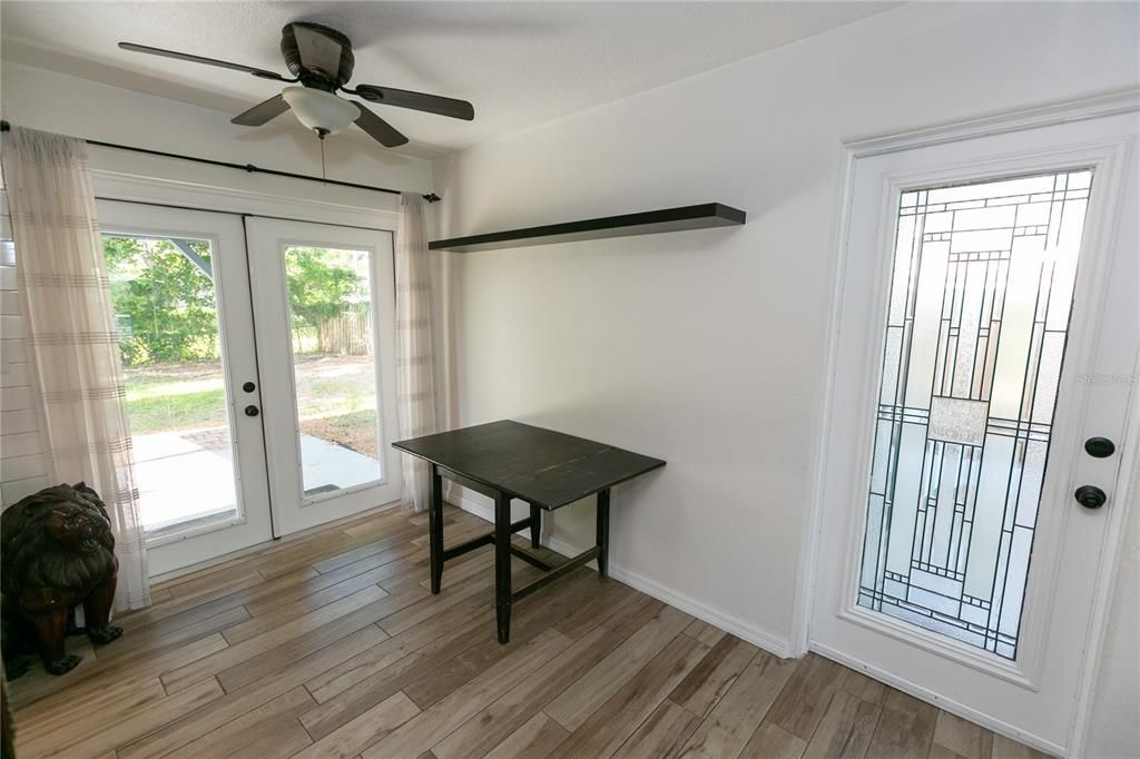 En Venta: $339,000 (3 camas, 2 baños, 1149 Pies cuadrados)