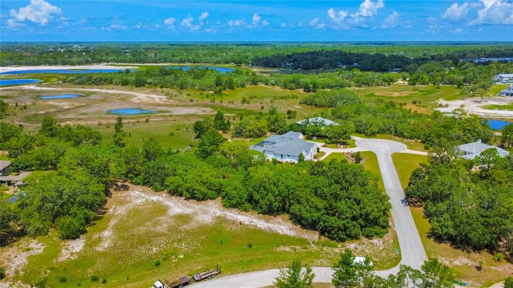 На продажу: $69,900 (0.85 acres)