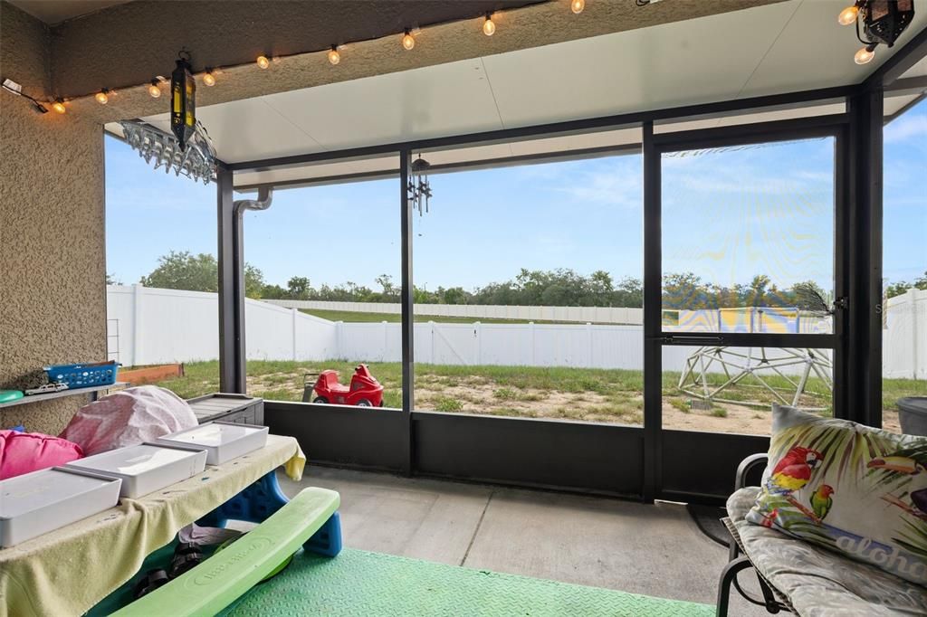 En Venta: $275,000 (3 camas, 2 baños, 1383 Pies cuadrados)