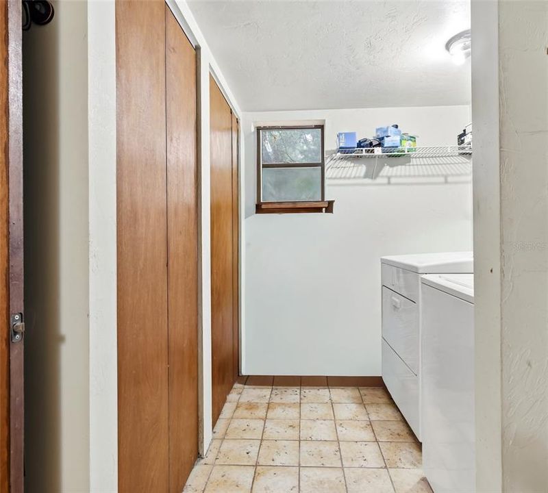 For Sale: $420,000 (4 beds, 2 baths, 2726 Square Feet)