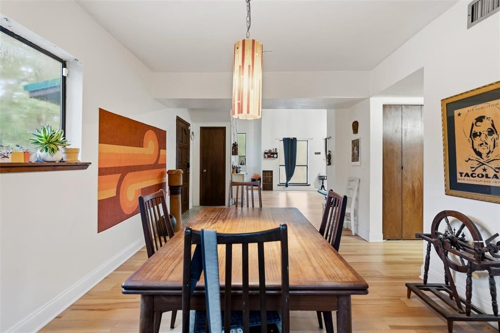 For Sale: $420,000 (4 beds, 2 baths, 2726 Square Feet)