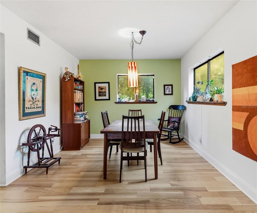 For Sale: $420,000 (4 beds, 2 baths, 2726 Square Feet)