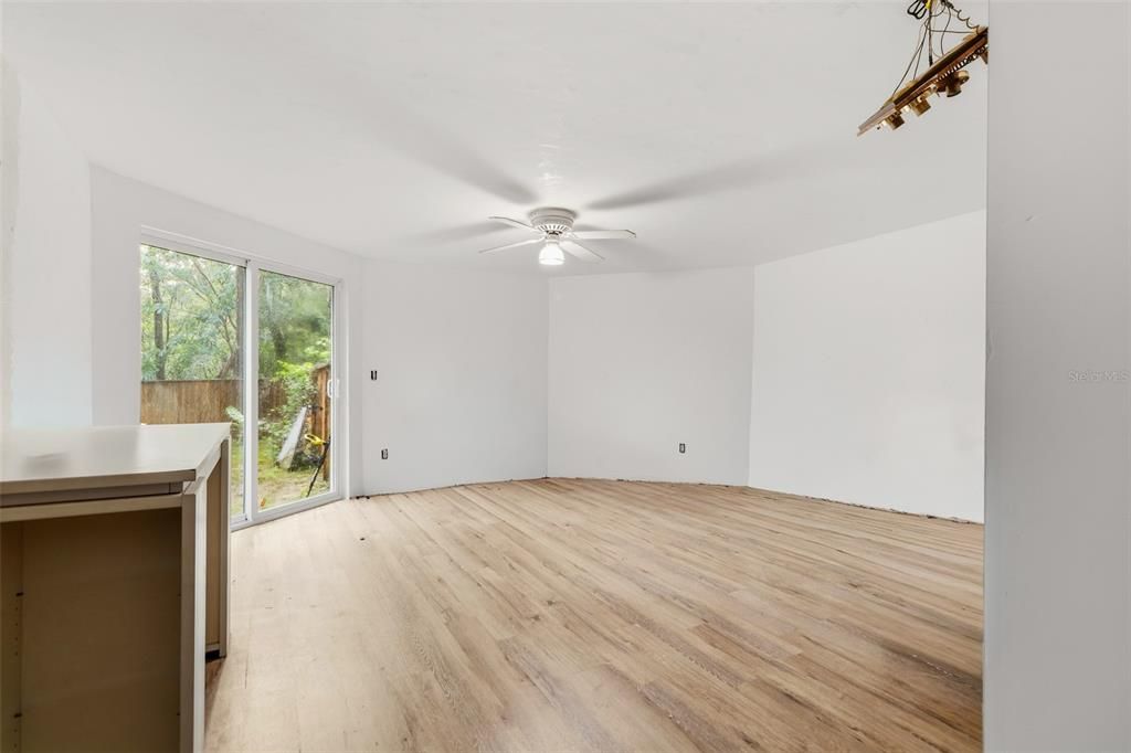 For Sale: $420,000 (4 beds, 2 baths, 2726 Square Feet)
