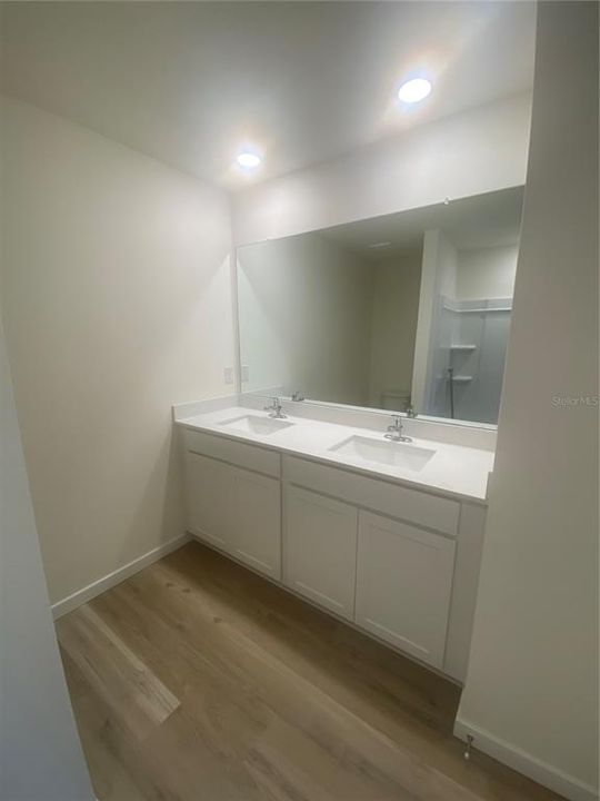 В аренду: $2,500 (3 спален, 2 ванн, 1504 Квадратных фут)