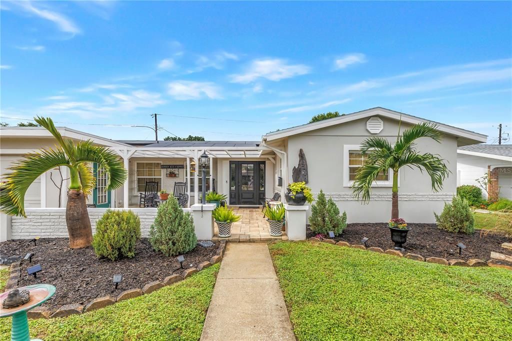 Active With Contract: $479,900 (3 beds, 1 baths, 1307 Square Feet)