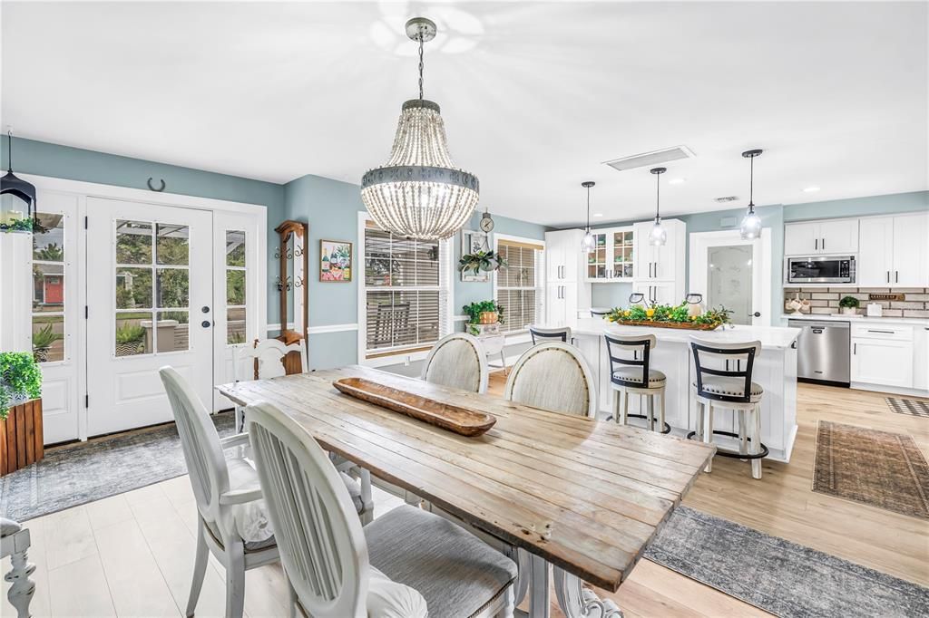 Active With Contract: $479,900 (3 beds, 1 baths, 1307 Square Feet)